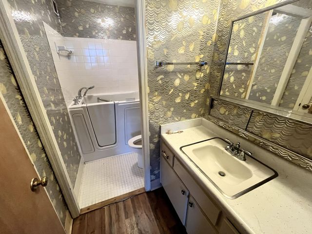 2121 Nicholasville Road Unit 606, Lexington, KY 40503