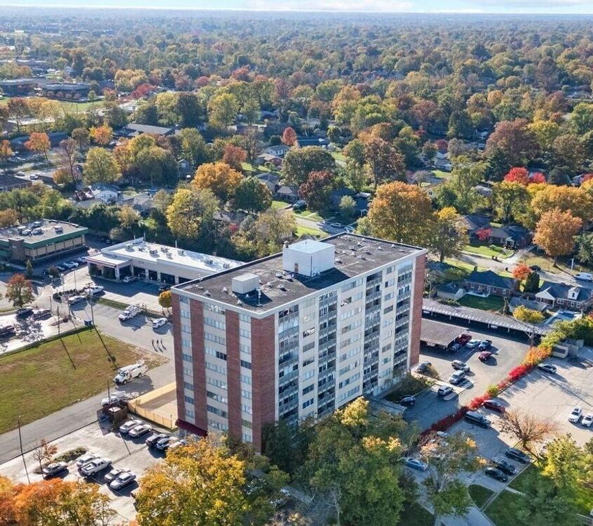 2121 Nicholasville Road Unit 606, Lexington, KY 40503