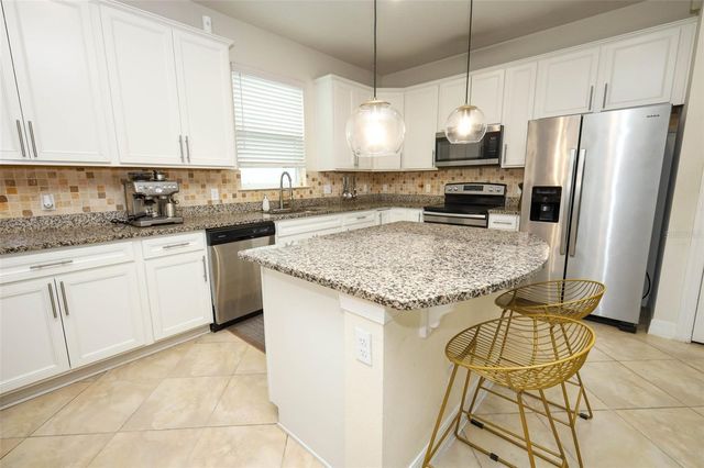 2190 BUR OAK BLVD, St Cloud, FL 34771