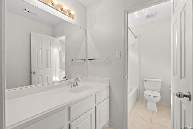 28219 Heritage Trl, Boerne, TX 78015