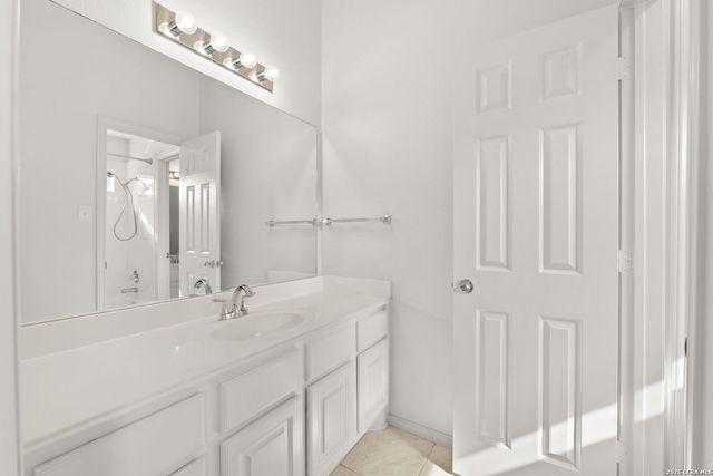 28219 Heritage Trl, Boerne, TX 78015