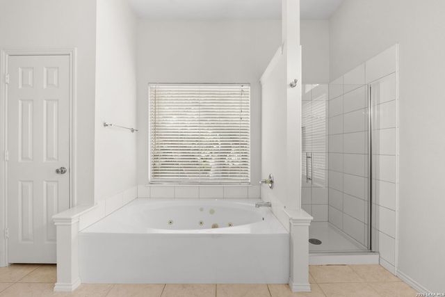 28219 Heritage Trl, Boerne, TX 78015