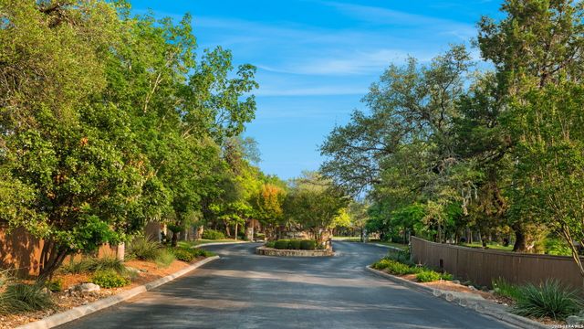 28219 Heritage Trl, Boerne, TX 78015