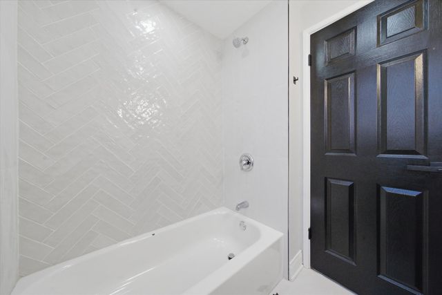 11149 S Green Bay Avenue, Chicago, IL 60617