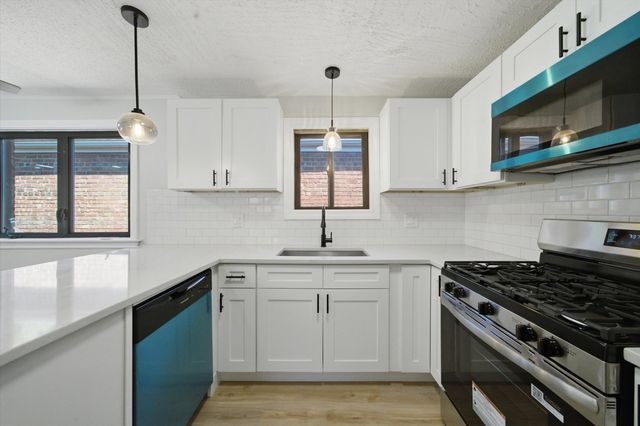 11149 S Green Bay Avenue, Chicago, IL 60617