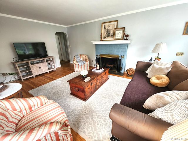 715 Lucas Avenue Extension, Hurley, NY 12443