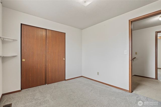 19818 10th Avenue Ct E, Spanaway, WA 98387