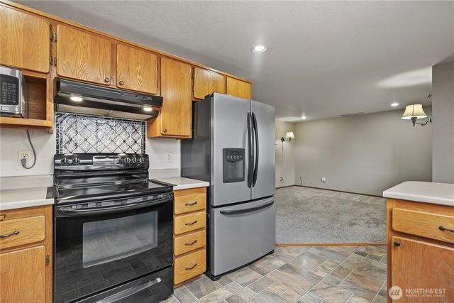 19818 10th Avenue Ct E, Spanaway, WA 98387