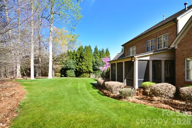9911 Clarkes View Place NW, Concord, NC 28027