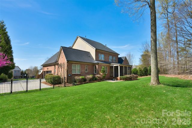 9911 Clarkes View Place NW, Concord, NC 28027