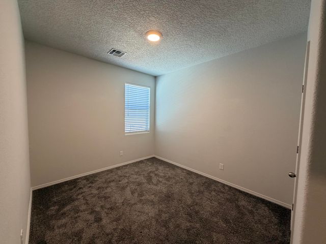 1502 Calle Oeste NW, Los Lunas, NM 87031
