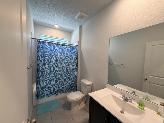 1502 Calle Oeste NW, Los Lunas, NM 87031