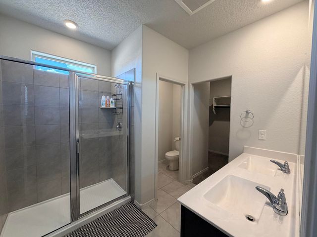 1502 Calle Oeste NW, Los Lunas, NM 87031