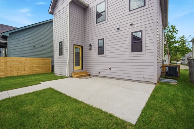 425 E Granger Avenue, Des Moines, IA 50315