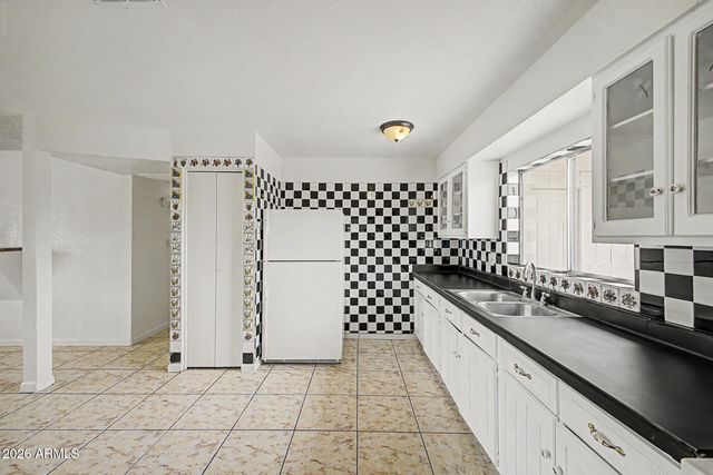 5536 W LA REATA Avenue, Phoenix, AZ 85035