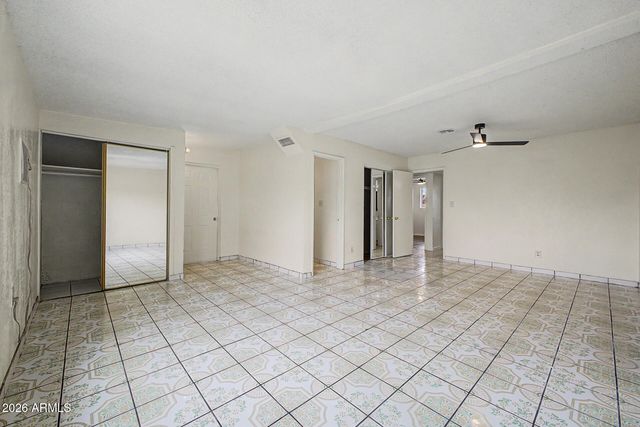 5536 W LA REATA Avenue, Phoenix, AZ 85035