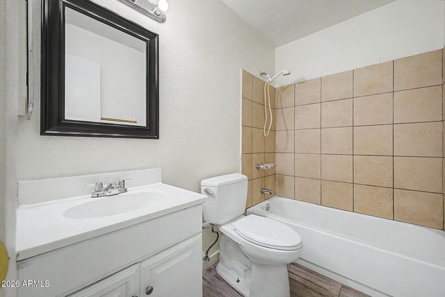 5536 W LA REATA Avenue, Phoenix, AZ 85035