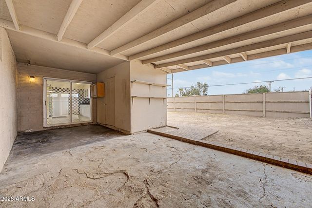 5536 W LA REATA Avenue, Phoenix, AZ 85035