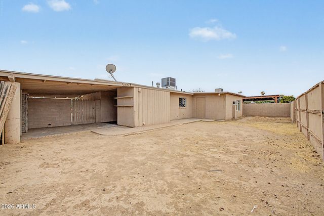 5536 W LA REATA Avenue, Phoenix, AZ 85035