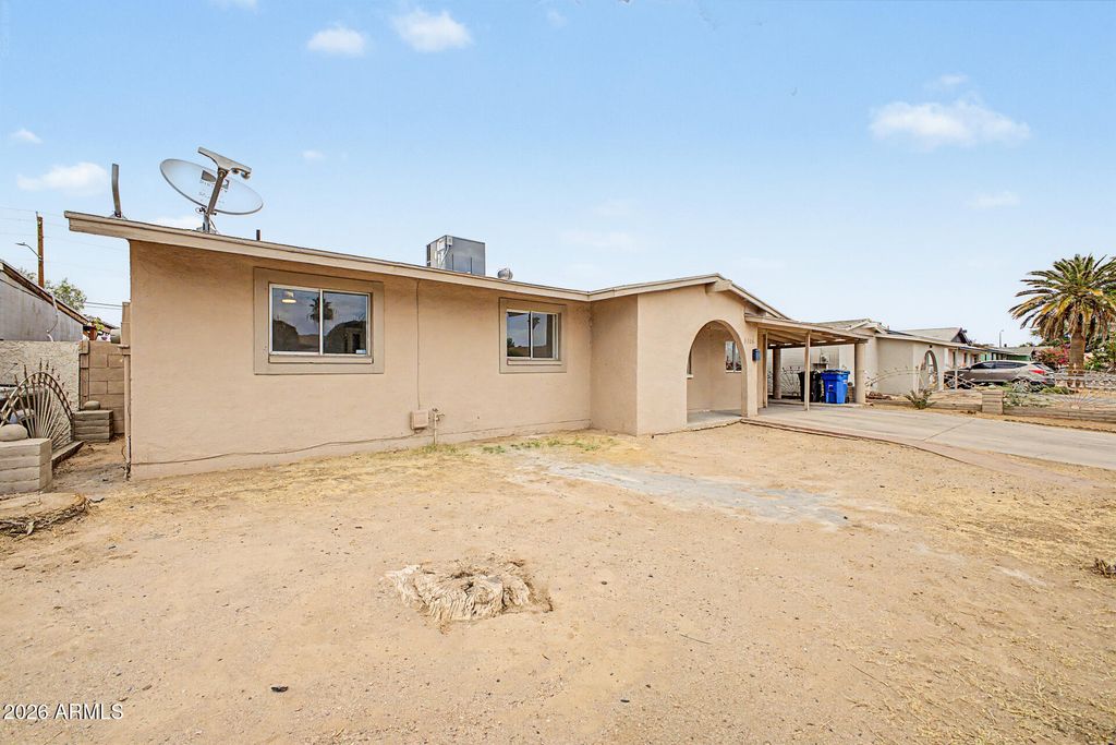 5536 W LA REATA Avenue, Phoenix, AZ 85035 — photo 2