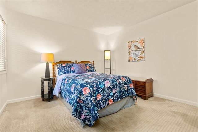 1009 Lake Pointe Circle, Roswell, GA 30075