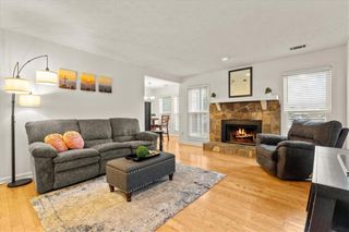 1009 Lake Pointe Circle, Roswell, GA 30075