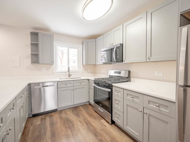 906 Natoma Court, Joliet, IL 60431