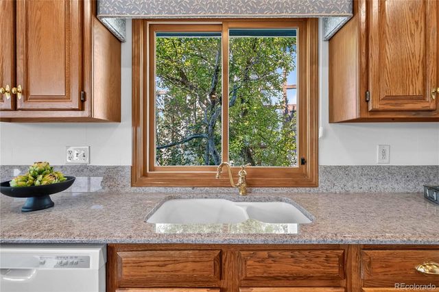 9967 Falcon Creek Drive, Highlands Ranch, CO 80130