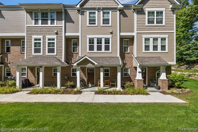 224 Sean Street, Brighton, MI 48116