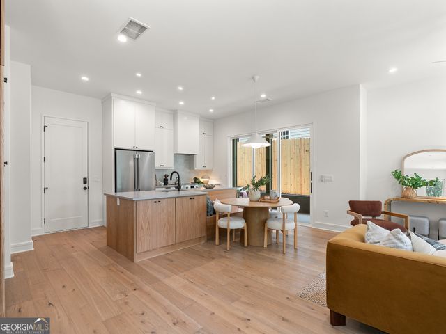 220 Green Street A, Decatur, GA 30030