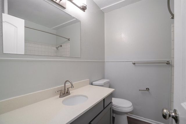 307 Rose Street 311-C, Arlington, TX 76010