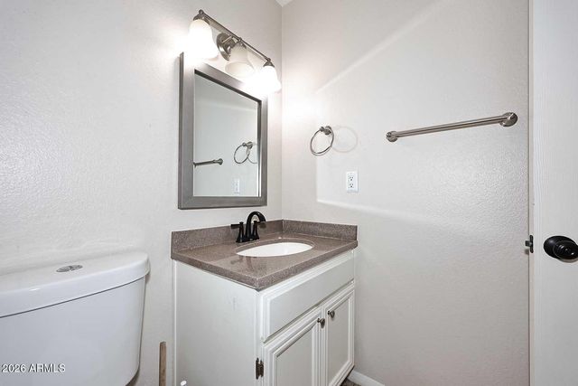 812 E EUGIE Avenue, Phoenix, AZ 85022