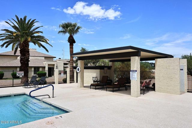 812 E EUGIE Avenue, Phoenix, AZ 85022