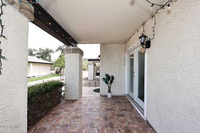 812 E EUGIE Avenue, Phoenix, AZ 85022