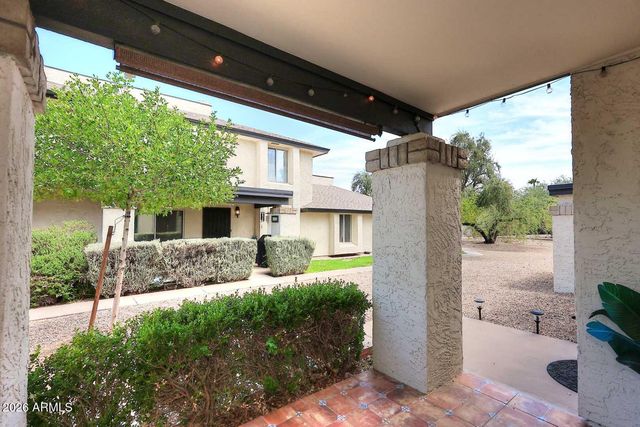 812 E EUGIE Avenue, Phoenix, AZ 85022