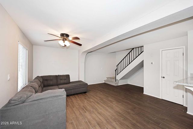 812 E EUGIE Avenue, Phoenix, AZ 85022