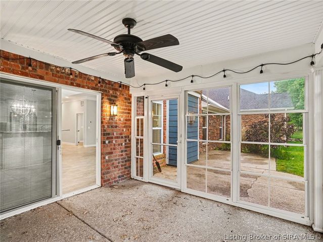 1612 Pine Valley Way, Henryville, IN 47126