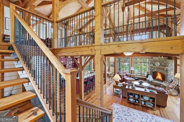 8990 Fields Way, Gainesville, GA 30506