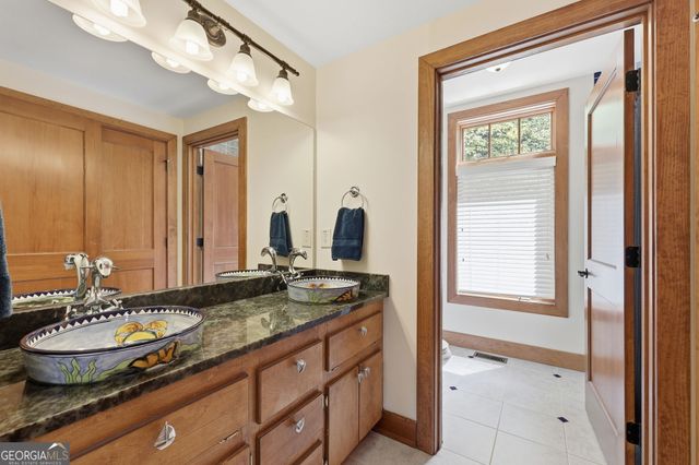 8990 Fields Way, Gainesville, GA 30506