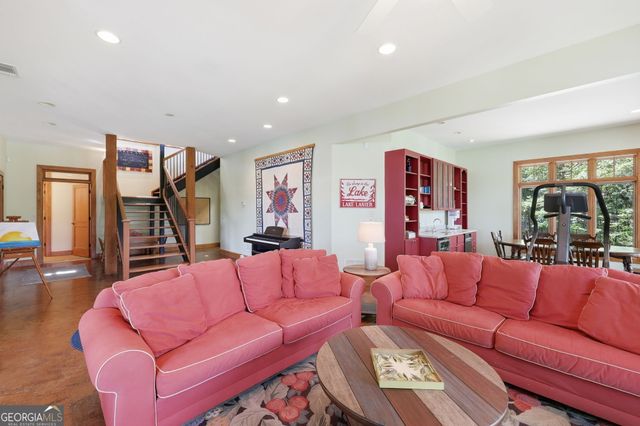 8990 Fields Way, Gainesville, GA 30506