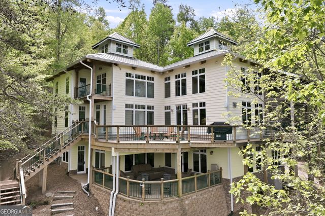 8990 Fields Way, Gainesville, GA 30506