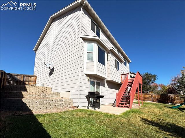 4142 Round Hill Drive, Colorado Springs, CO 80922