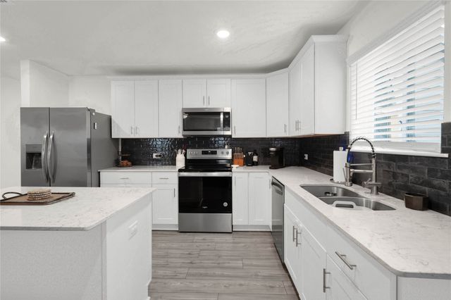 2213 Village Creek Lane, Denton, TX 76208