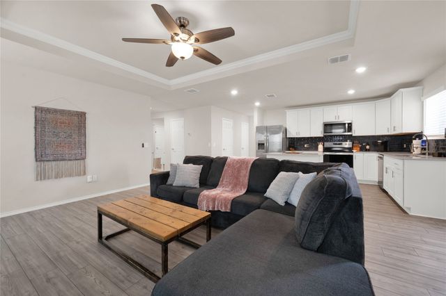 2213 Village Creek Lane, Denton, TX 76208