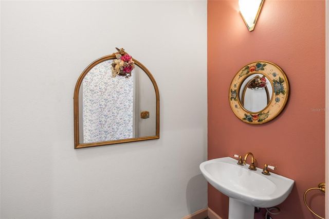 6013 S RUSSELL STREET, Tampa, FL 33611