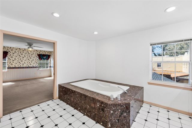 6013 S RUSSELL STREET, Tampa, FL 33611