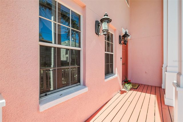 6013 S RUSSELL STREET, Tampa, FL 33611