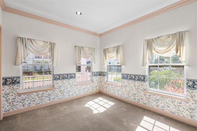 6013 S RUSSELL STREET, Tampa, FL 33611