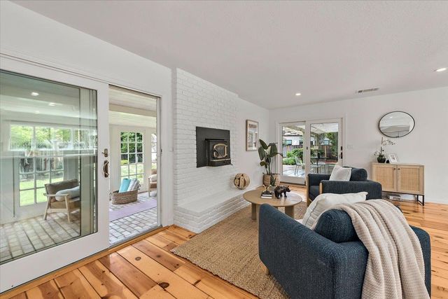 22415 Diericx Court, Mountain View, CA 94040