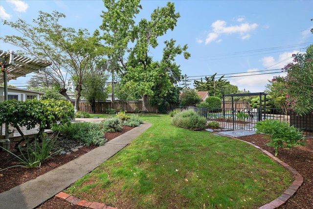 22415 Diericx Court, Mountain View, CA 94040